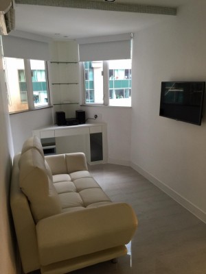 銀輝中心 NP9989R